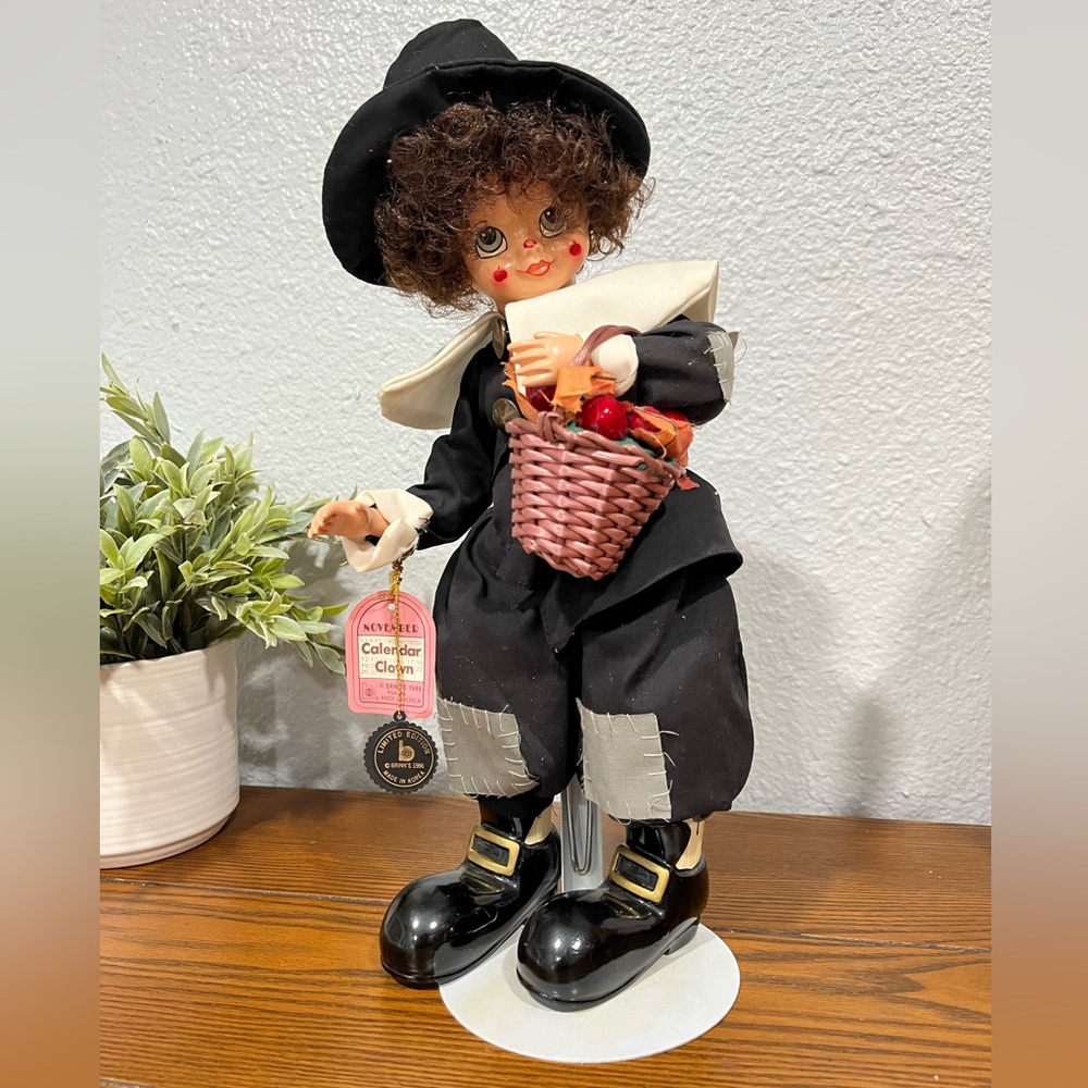 Brinn’s 1986 November Calendar Clown Pilgrim Thanksgiving Vintage